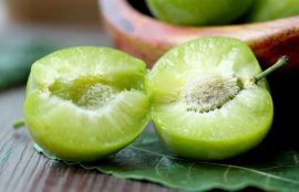 李子酒的功效及酿制方法(李子酒自酿方法6种)