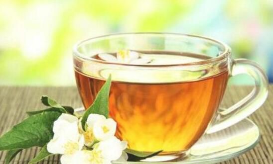 鱼腥草泡水喝的功效，抑菌消炎防电子辐射还能