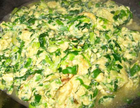 鱼腥草炒鸡蛋 鱼腥草炒鸡蛋