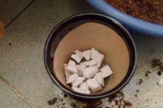 泡沫板碎片 泡沫板碎片