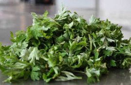 艾叶泡脚可以天天泡吗？(艾草泡脚要不要天天泡